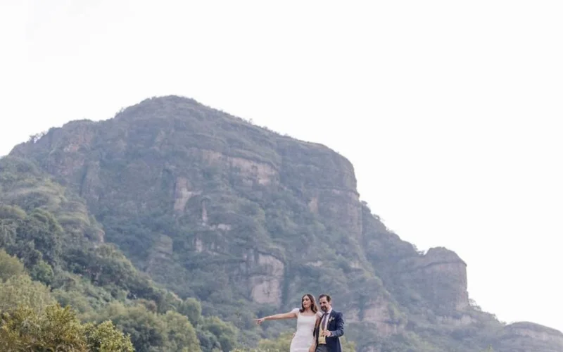 Jardines exuberantes en El Suspiro, Morelos, el escenario perfecto para bodas al aire libre.